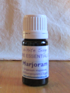 Marjoram marjoram essential oil 3